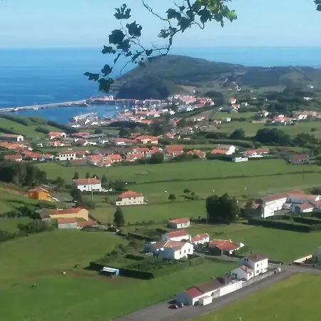 Azores, Faial , Horta, Vacation Front Home, First & Second Floor For Rent Separately 別荘