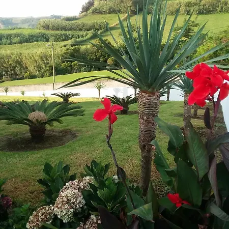 Azores, Faial , Horta, Vacation Front Home, First & Second Floor For Rent Separately 別荘