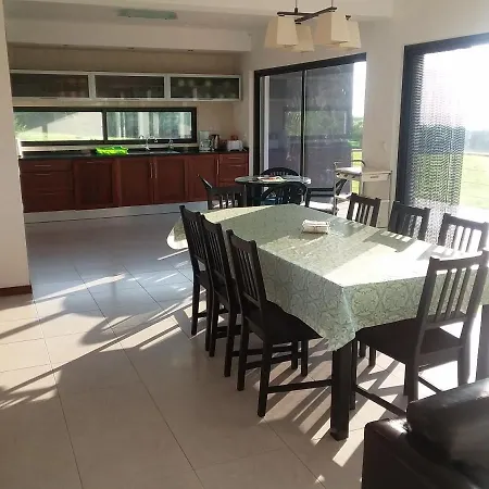 Azores, Faial , Horta, Vacation Front Home, First & Second Floor For Rent Separately 別荘 Abegoaria
