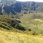 بيت للعطل Azores, Faial , Horta, Vacation Front Home, First & Second Floor For Rent Separately