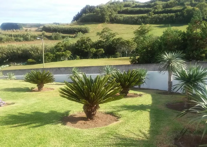 Azores, Faial , Horta, Vacation Front Home, First & Second Floor For Rent Separately 度假居
