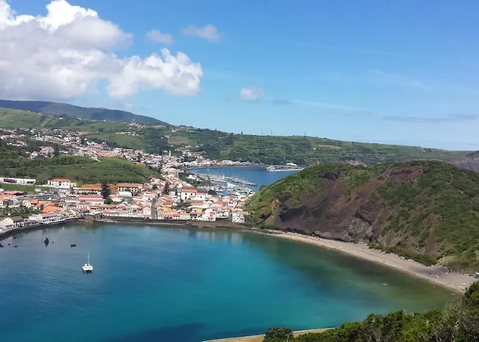 Azores, Faial , Horta, Vacation Front Home, First & Second Floor For Rent Separately 度假居