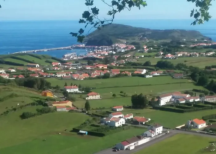 Azores, Faial , Horta, Vacation Front Home, First & Second Floor For Rent Separately 度假居